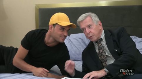 Photo of Teacher Tops Student